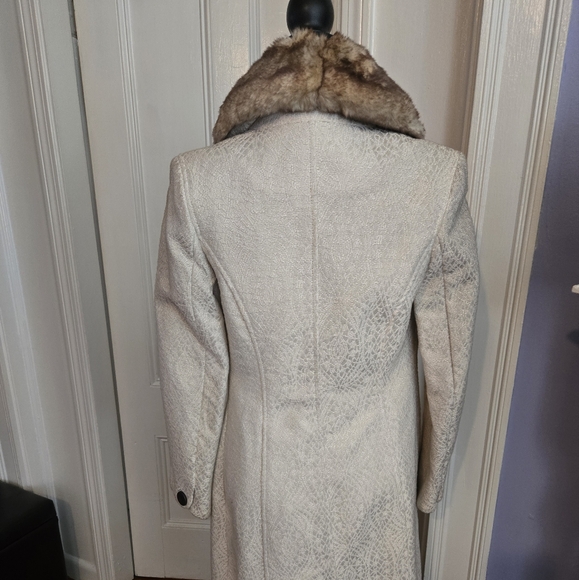 Beautiful Fitted White/Cream Brocade Coat W Removal FUR Collar Sz Small, Merona - Picture 14 of 16